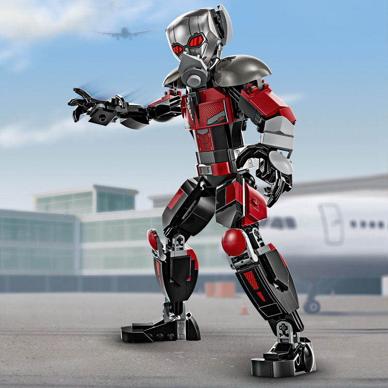 Duży, w pełni ruchomy Ant-Man