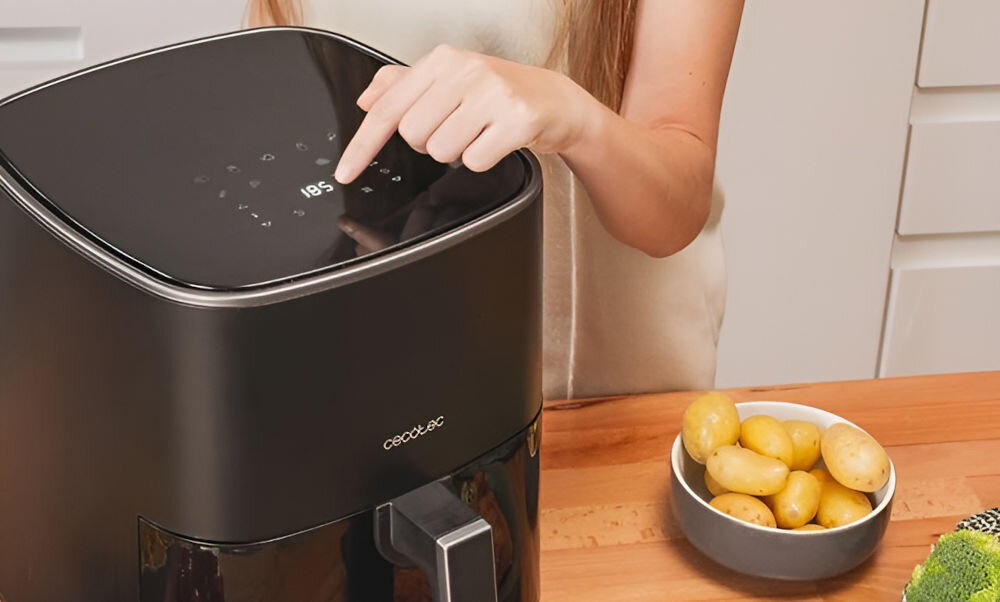 Frytownica CECOTEC Cecofry fantastik 5500 5.5L dotykowy panel sterowania intuicyjny interfejs preferowany czas i temperatura gotowania 9 wstępnie ustawionych programów automatyczne dostosowanie pracy wygoda efektywność w kuchni 