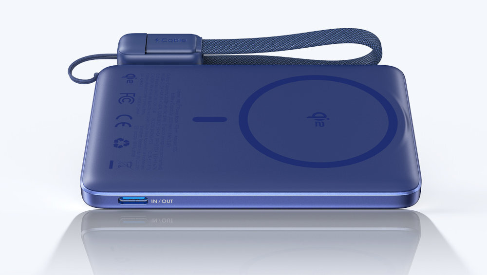 INIU MagPro Slim 5000 mAh oglądania filmów lub rozmów wideo składany stojak - powerbank z telefonem na białym tle