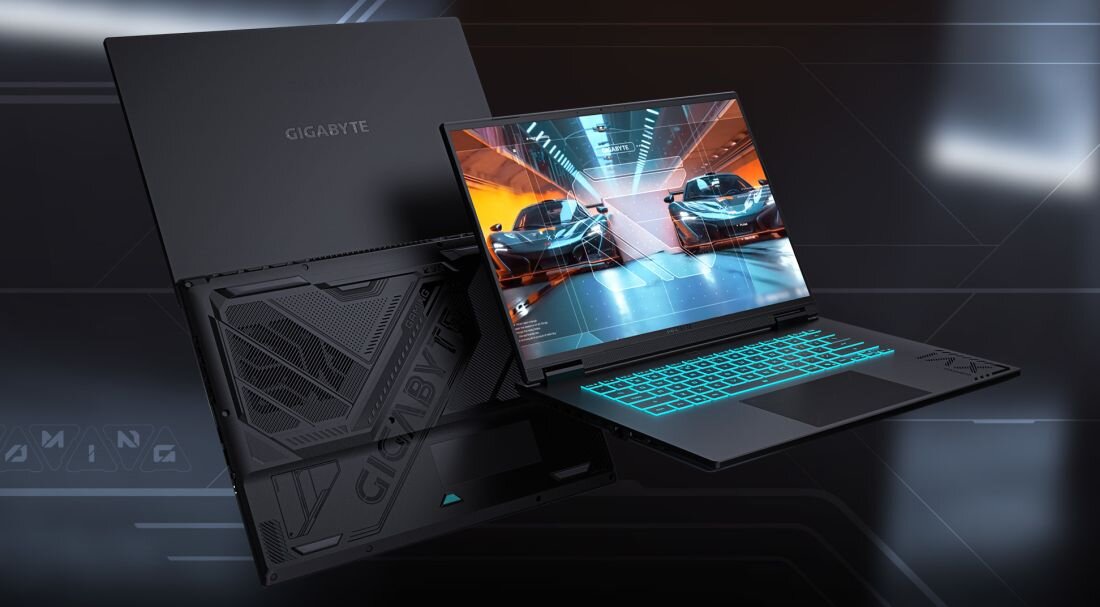 Laptop gamingowy GIGABYTE A16 z grą wyścigową na ekranie i podświetlaną klawiaturą, w tle drugi laptop pokazujący spód obudowy z systemem chłodzenia, na tle futurystycznej grafiki. - Opis serii Gaming A16
