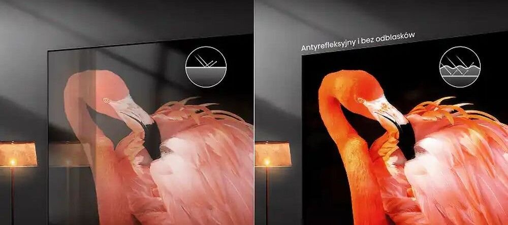 Telewizor HISENSE 55UR8S ekran Anti Reflection Glare Free bez odbić światła, kadr telewizora stojącego w pomieszczeniu