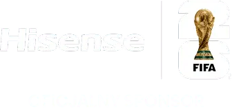 Logo Hisense obok logo FIFA z pucharem świata. Poniżej napis \'OFFICIAL SPONSOR\'.