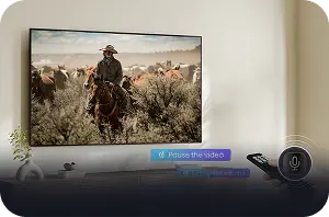 Dłoń z pilotem i ikoną mikrofonu; napisy: Pause the video, Turn up the volume i Open Netflix