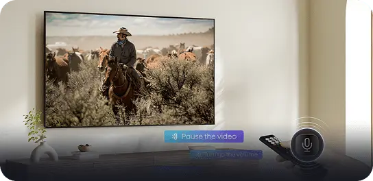 Dłoń z pilotem i ikoną mikrofonu; napisy: Pause the video, Turn up the volume i Open Netflix