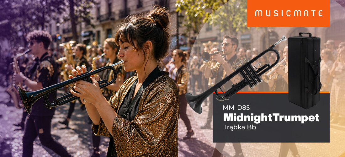Trąbka MUSICMATE MM-D85 MidnightTrumpet instrument dęty Bb czarno-złote wykończenie mocne brzmienie, osoba grająca na trąbce