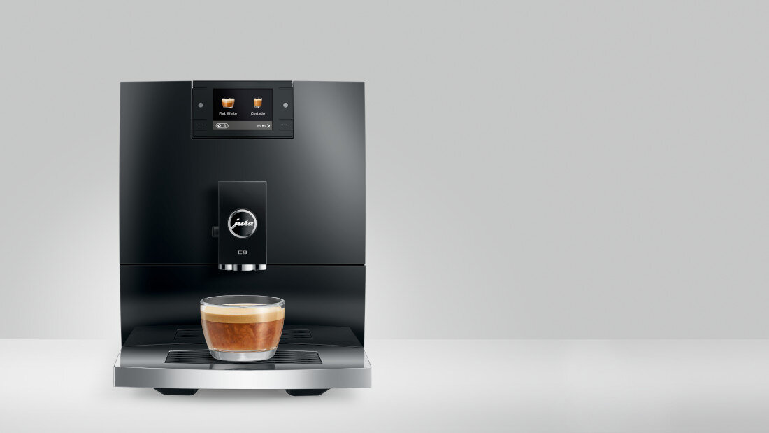 Ekspres JURA C9 Piano Czarny wygląd design prezentacja wizualizacja kawa bez kompromisów