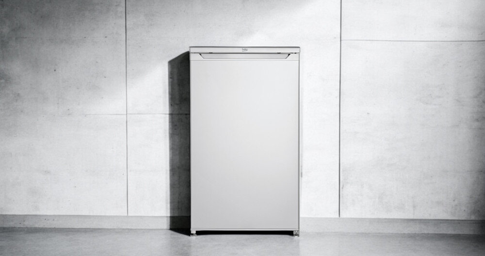 LODÓWKA BEKO TS190340SN  wymiary pojemność kompaktowe wymiary półki szuflady pojemnik na warzywa owoce 73 litry 2 szklane półki, pojemnik na warzywa oraz 3 półki na drzwiach