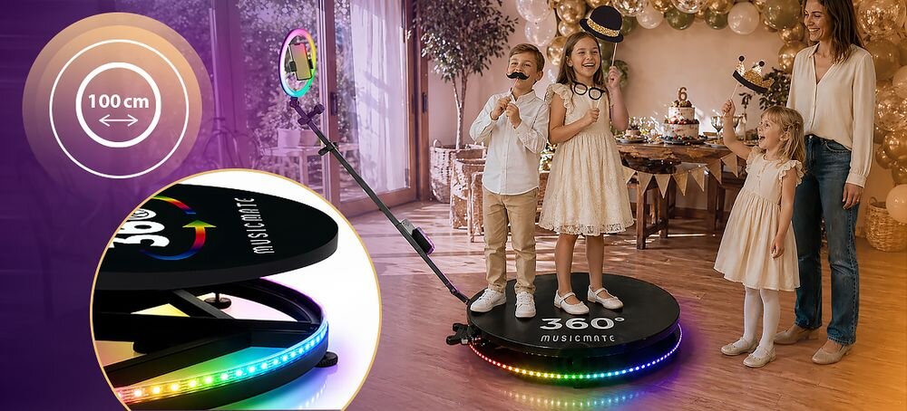 Fotobudka 360° MUSICMATE MM-FB100 PartySpin ring LED RGB i oświetlenie platformy, dzieci stojące na fotobudce