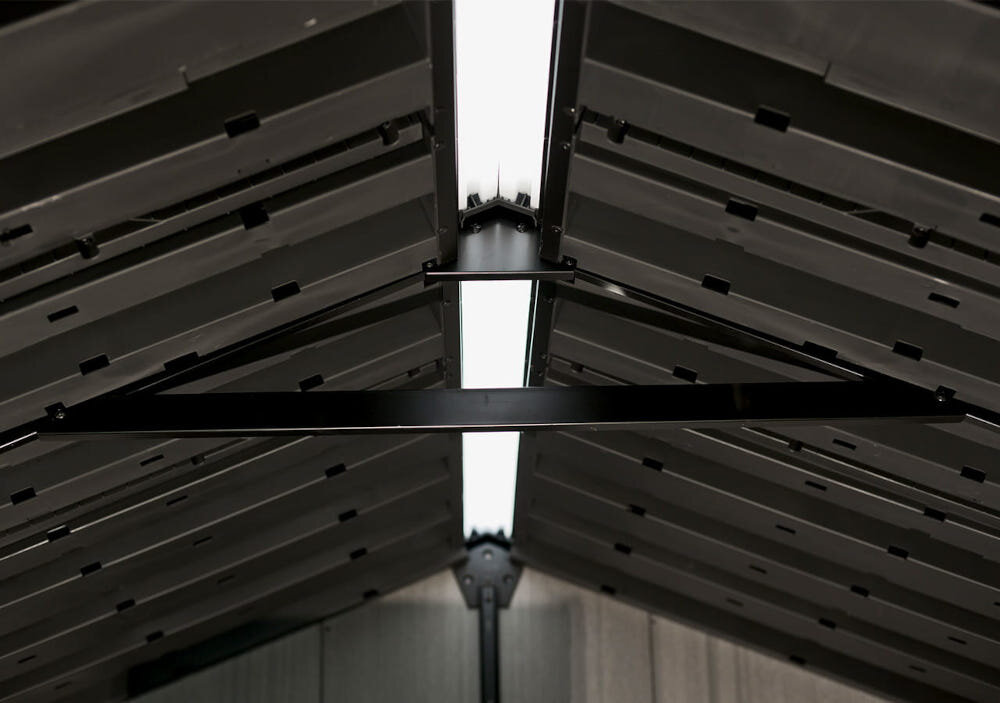 Domek narzędziowy KETER Oakland 759 Szaro-antracytowy wysoka odporność na skrajne warunki atmosferyczne bez matowienia rdzy innych problemów nie wymaga konserwacji posłuży przez długie lata