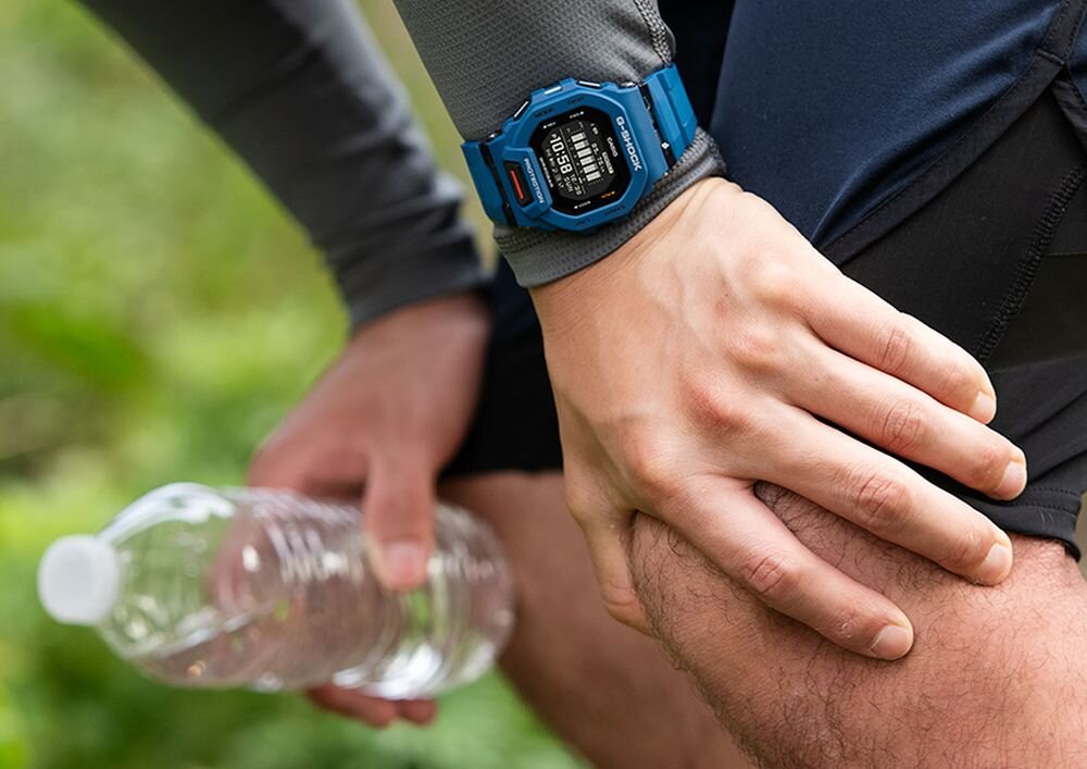 Zegarek sportowy CASIO G-Shock G-Squad komfort codziennie alarmy wibracje