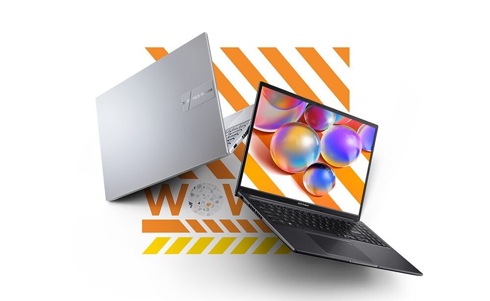 Dwa laptopy ASUS VivoBook 16 prezentują kolorowy ekran w kreatywnej aranżacji na dynamicznym tle – Gotowy na Twoje potrzeby