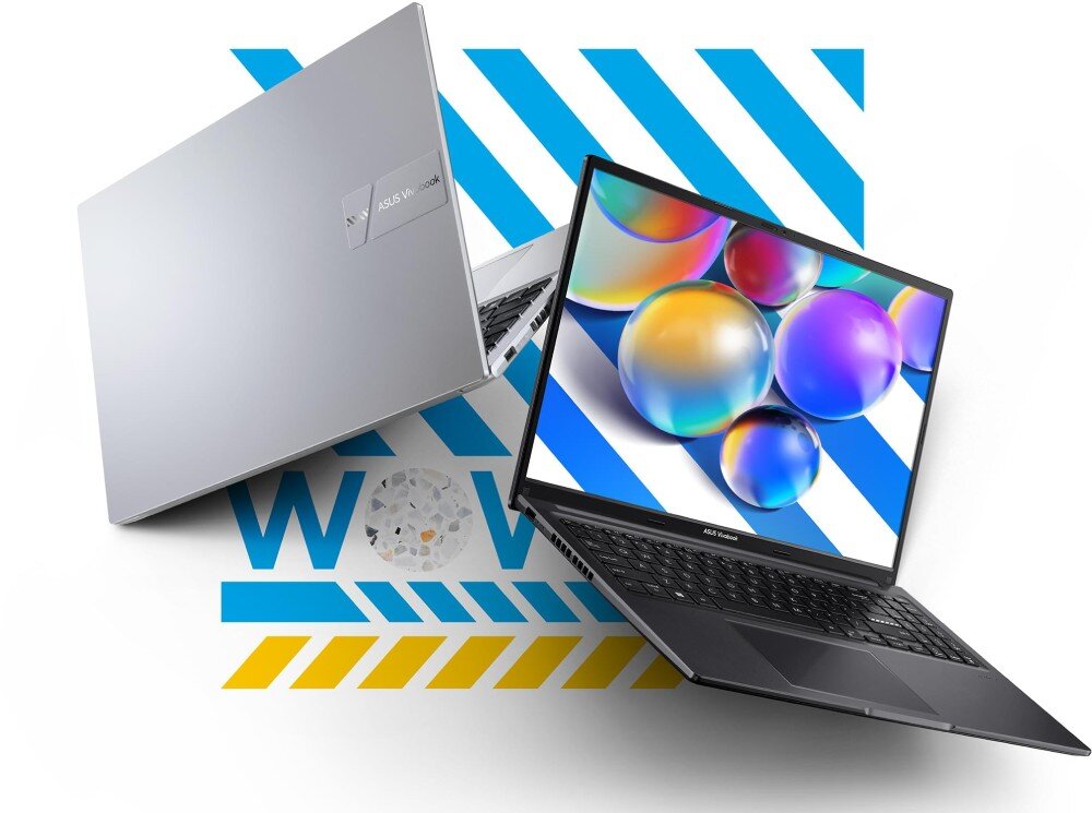 Dwa laptopy z serii ASUS Vivobook, jeden zamknięty z widocznym logo, drugi otwarty z kolorowym wyświetlaczem. W tle niebiesko-białe pasy i napis \'WOW\'.