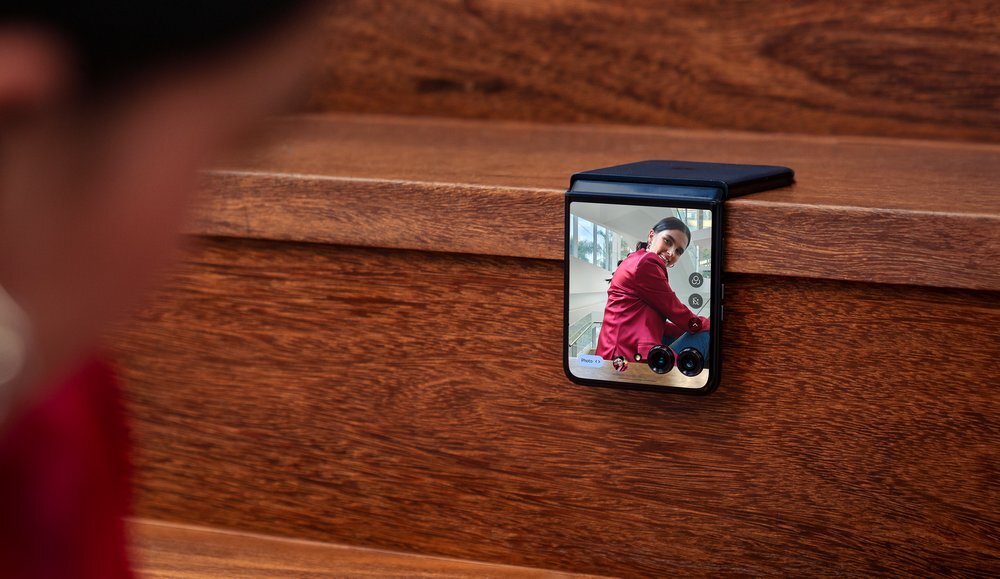 Smartfon MOTOROLA Razr 50 Ultra  Quad Pixel 