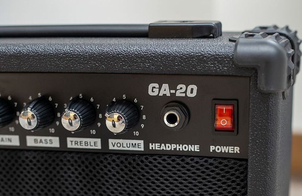 Gitara elektryczna NN EG SET RED Stratocaster  Wzmacniacz 