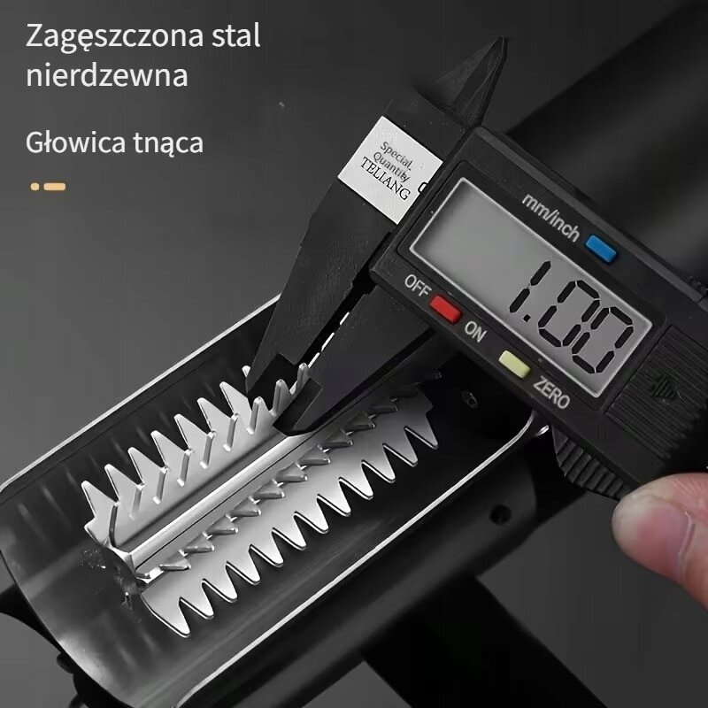 Na obrazie widoczna jest głowica tnąca z ząbkami, wykonana ze stali nierdzewnej, mierzona suwmiarką elektroniczną z wyświetlaczem pokazującym wartość 1.00 mm. W tle znajduje się tekst: \'Zagęszczona stal nierdzewna Głowica tnąca\'.