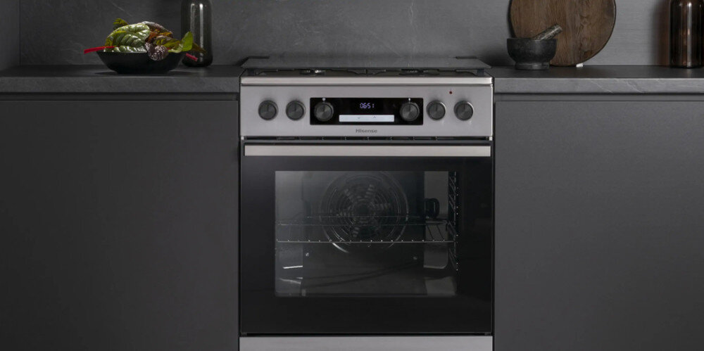 KUCHNIA HISENSE HKS5C71XF trwałe solidne mocne eleganckie żeliwne ruszty wygoda przesuwanie garnków Air Fry beztłuszczowe zdrowe pieczenie chrupiące bez dodatkowych kalorii złocista skórka mięso ryby funkcja odmrażania szybko oszczędza czas