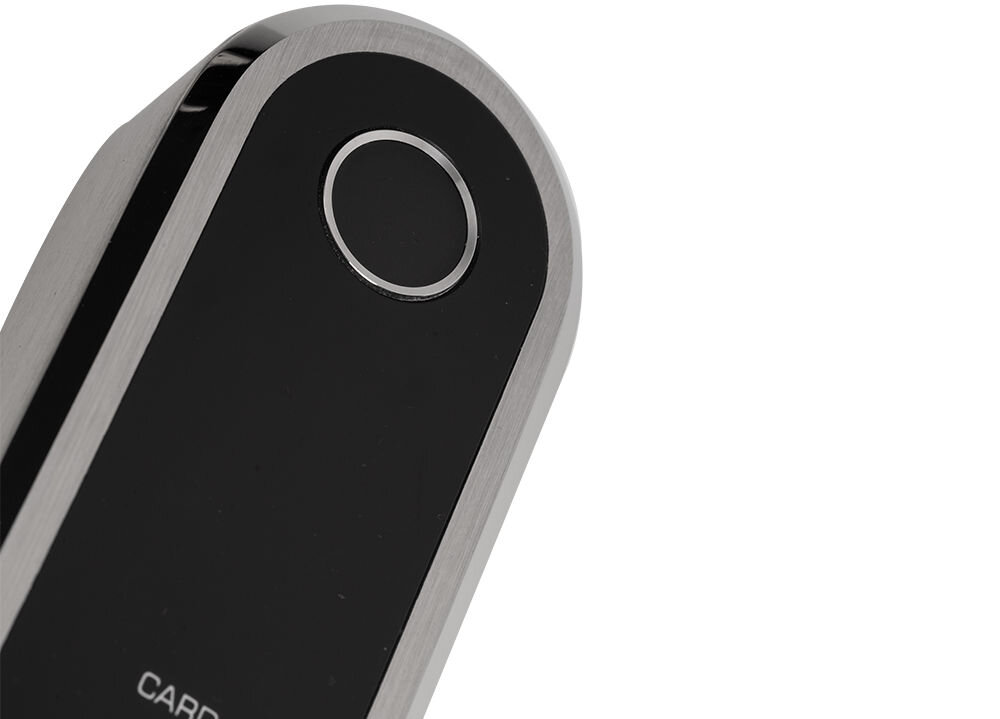 Klamka PSG Tucan Srebrny, WiFi, zdalne, goście, aplikacja, Zbliżenie na biometryczny czytnik linii papilarnych i panel kart