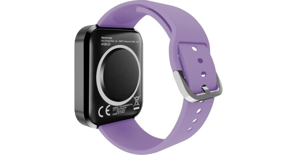 Smartwatch z czarną kopertą i fioletowym paskiem. Na odwrocie koperty widoczne są oznaczenia CE oraz logo CELLY.