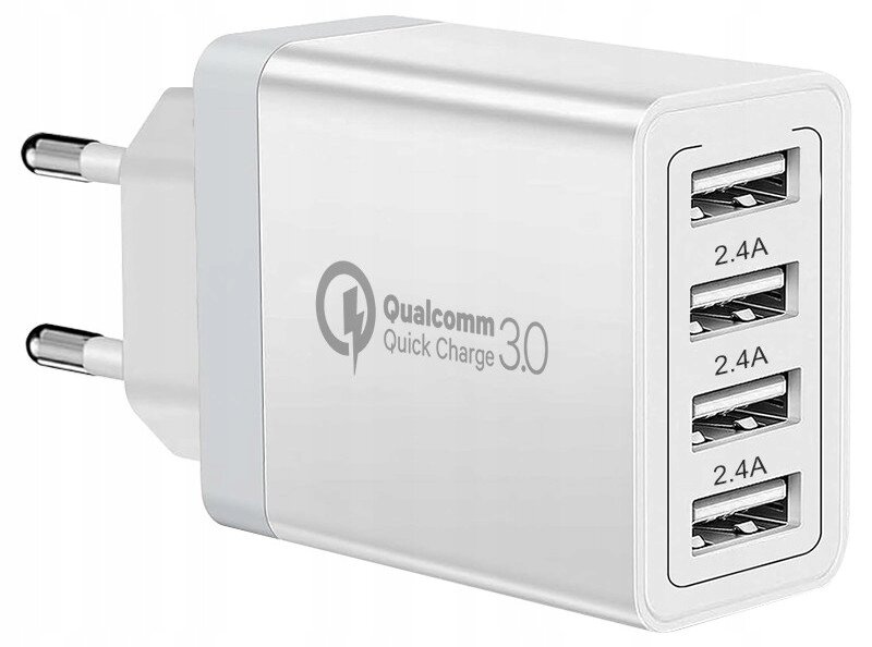Biała ładowarka sieciowa z czterema portami USB, każdy oznaczony jako 2.4A. Na obudowie widnieje napis \'Qualcomm Quick Charge 3.0\'.