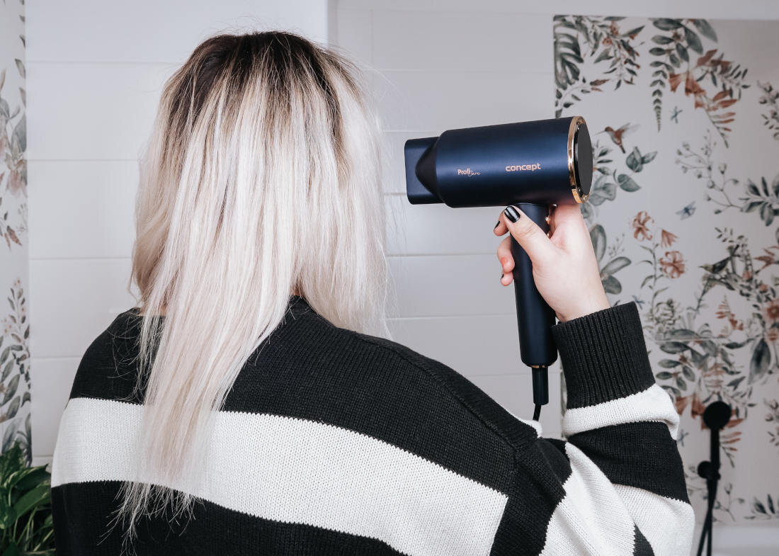 Suszarka CONCEPT BLDC VV8100 1600 W Włosy gładkie i lśniąc  funkcja jonizacji Ujemne jony atwe układanie i dobry wygląd fryzury