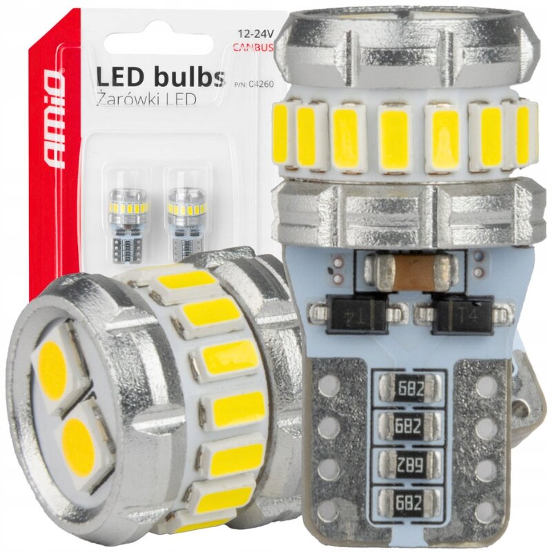Obraz przedstawia dwie żarówki LED z żółtymi elementami świetlnymi oraz opakowanie z napisem \'AMiO LED bulbs Żarówki LED 12-24V CANBUS\'.