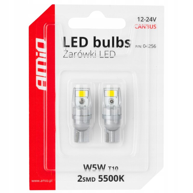 Opakowanie zawiera dwie żarówki LED W5W T10 o temperaturze barwowej 5500K. Na opakowaniu widnieje logo \'amio\' oraz napisy \'LED bulbs Żarówki LED\', \'12-24V CANBUS\', \'P/N: 04256\'.
