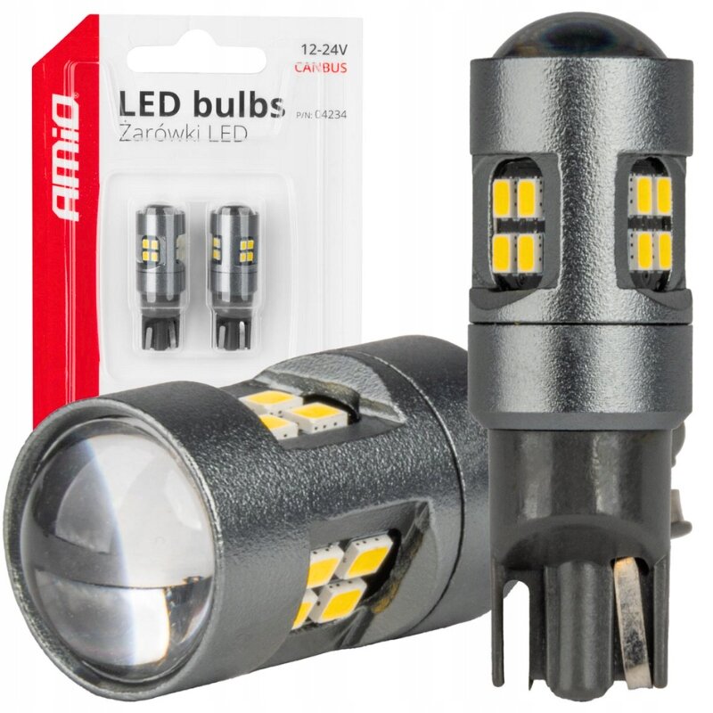 Obraz przedstawia dwie żarówki LED w opakowaniu z napisem \'LED bulbs Żarówki LED\' oraz dwie żarówki poza opakowaniem. Widoczne jest logo \'AMiO\' oraz oznaczenie \'12-24V CANBUS\'.