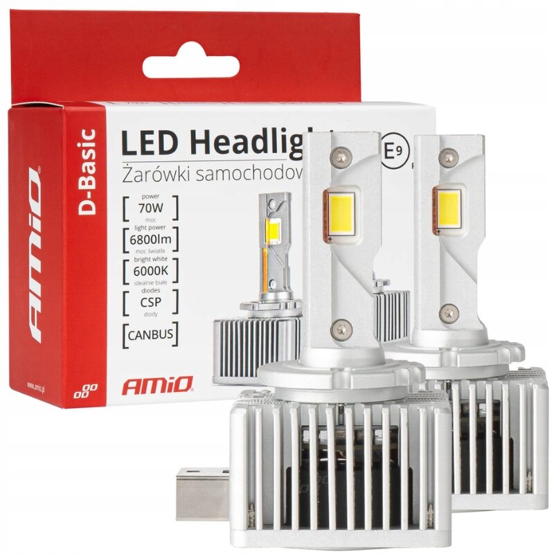 Na obrazie widoczne są dwie żarówki LED z metalowymi radiatorami oraz opakowanie z napisem \'LED Headlight Żarówki samochodowe\'. Na opakowaniu znajdują się informacje: \'power 70W\', \'light power 6800lm\', \'bright white 6000K\', \'diody CSP\', \'CANBUS\', oraz logo \'Amio\'.