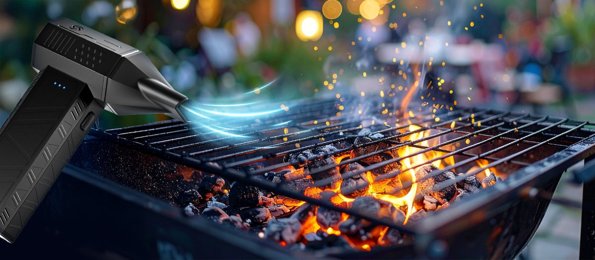 NAVITEL TF3 Compact JET żar z węgla czy brykietu sposób na rozniecenie ognia rodzinny obiad czy ogrodowe party ze znajomymi - dmuchawka na tle grilla