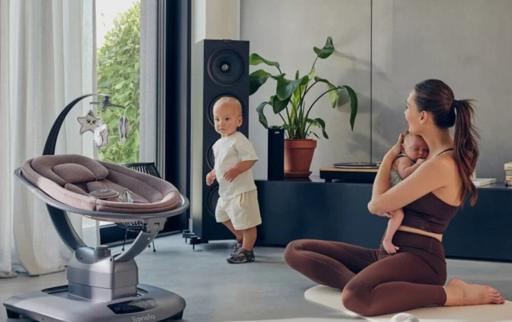 Bujaczek LIONELO Blossom Szary Dopasowana regulacja Bezstopniowa zmiana kąta nachylenia siedziska od pozycji leżącej po półsiedzącą odpoczynek zabawa obserwacja