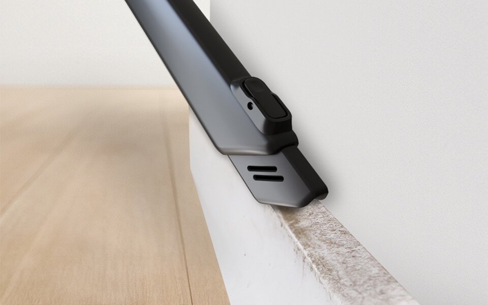 long-reach-crevice-tool-1