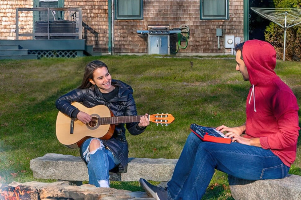 Klawiatura sterująca AKAI MPK Mini Plus zabawa subskrybcja produkcja klawisze sample pokrętło joystick
