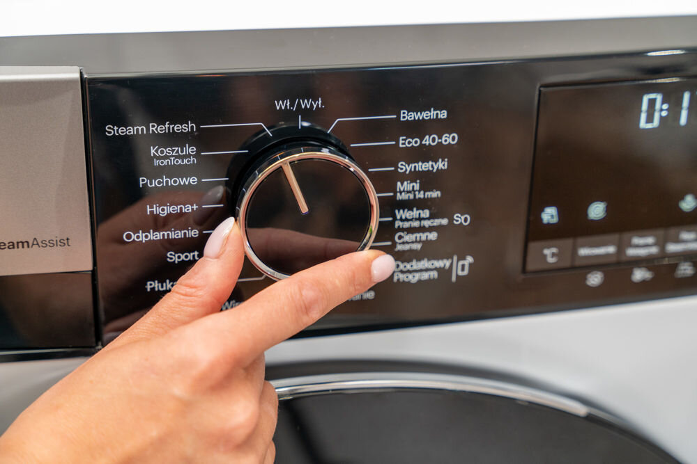 Pralka GRUNDIG GW5P57415WBPB 7kg 1400 obr program parowy odświeżanie