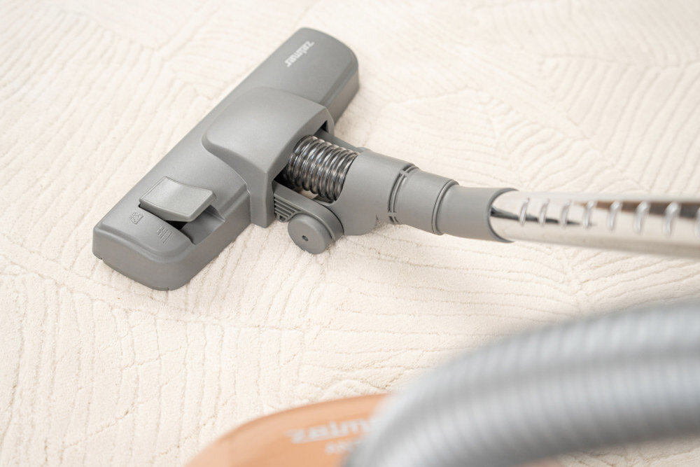 Odkurzacz ZELMER Antek ZVC353 Uniwersalna szczotka 2w1 do wszystkich rodzajów powierzchni dopasowanie czyszczenie powierzchnia praktyczne rozwiązanie