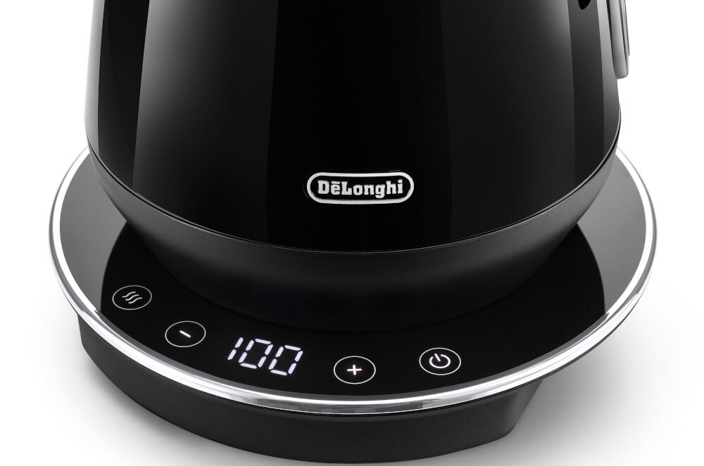 Czajnik DELONGHI KBY2011.BK czarny czajnik na podstawce przyciski wyświetlacz białe tło kontrola nad procesem parzenia 9-stopniowa regulacja temperatury (40°C–100°C) Funkcja utrzymania ciepła przez około pół godziny czterostopniowa regulacja głośności dźwięków cyfrowe sterowanie smak aromat 