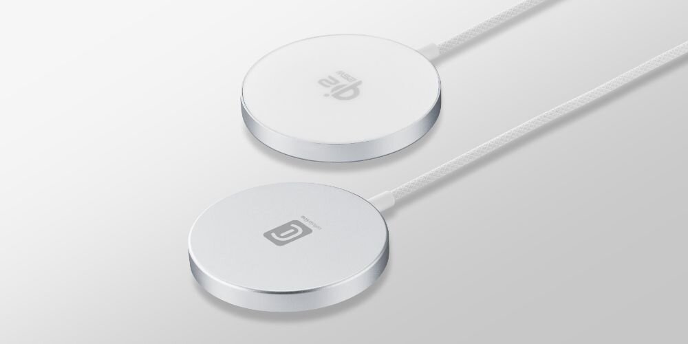 CELLULARLINE WIRPADMAGQI25W - ładowarka na jasnym tle