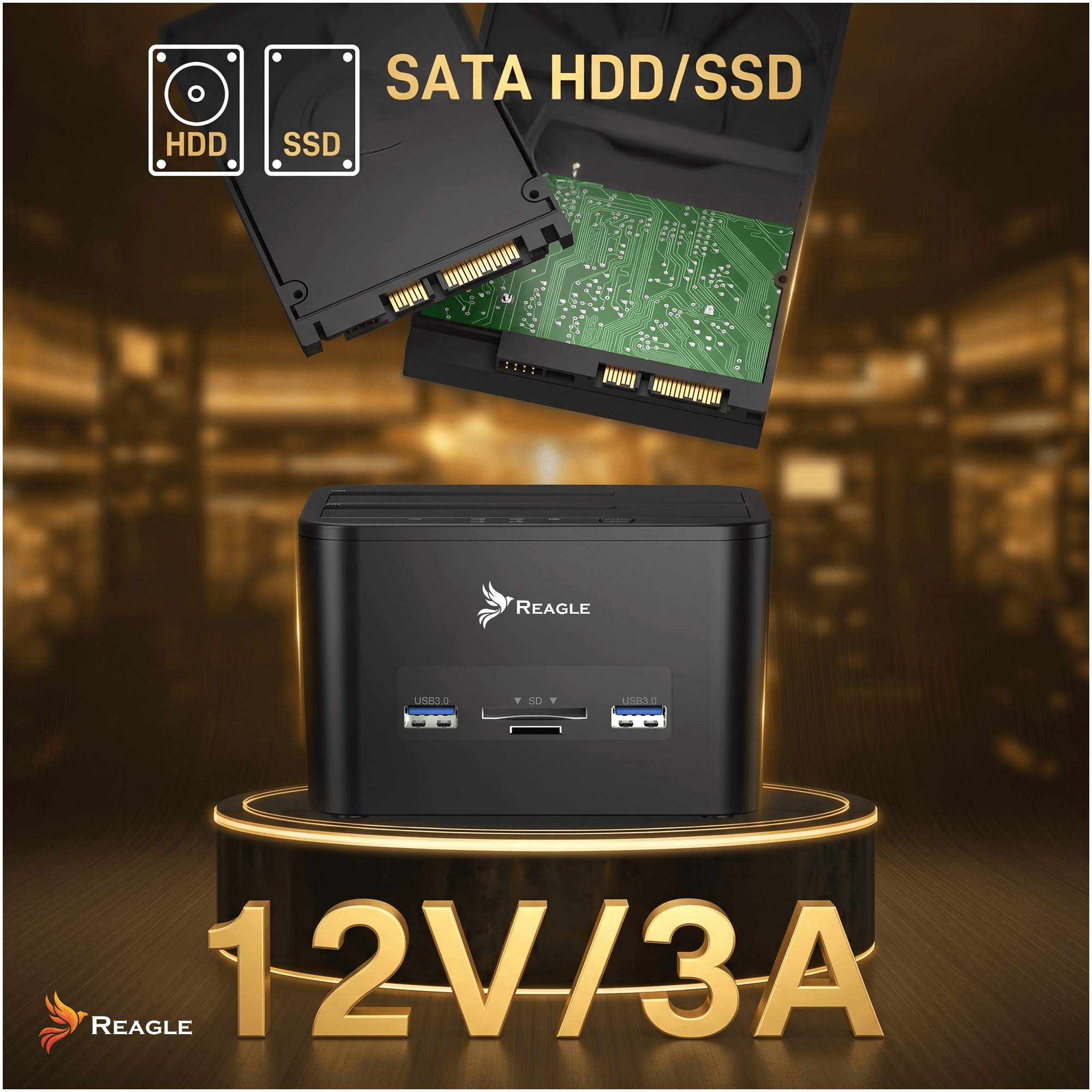 Obraz przedstawia stację dokującą z logo Reagle, posiadającą dwa porty USB 3.0 i czytnik kart SD. W tle widoczne są dwa dyski HDD/SSD oraz napis \'SATA HDD/SSD\', a na dole duży napis \'12V/3A\'.