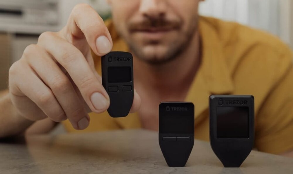 Portfel kryptowalut TREZOR Model One   opis