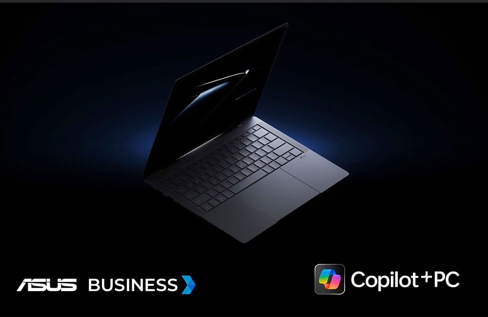 Obraz przedstawia otwarty laptop na ciemnym tle. Widoczne są logotypy: \'ASUS BUSINESS\' oraz \'Copilot+PC\'.