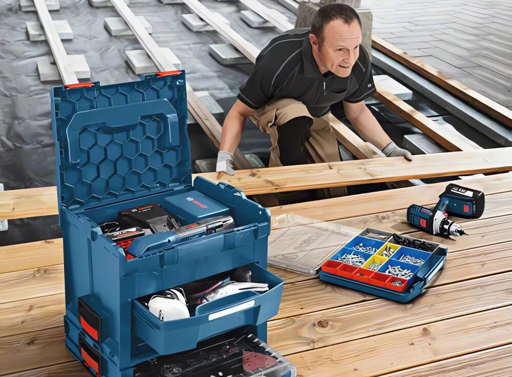Szuflada narzędziowa BOSCH LS-Tray 72 Professional szuflada umieszczona w systemie Bosch Mobility współpracuje z systemem i-BOXX rack i z walizką LS-BOXX stabilne zestawy wygodne przenoszenie sprzętu efektywność organizacja codziennych zadań solidna konstrukcja chroni narzędzia lekkość trwałość