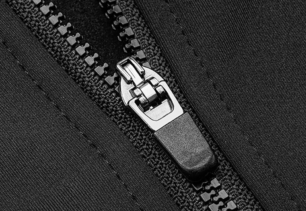 Koszulka rowerowa ROCKBROS 15400002004 rozmiar XL antyposlizgowa guma w talii zapobiega podwijani sie dobre ulozenie przez caly czas wygodne zapiecie na suwak mozliwosc regulacji wentylacji dlugi rekaw dodatkowa ochrona przed chlodniejszym wiatrem