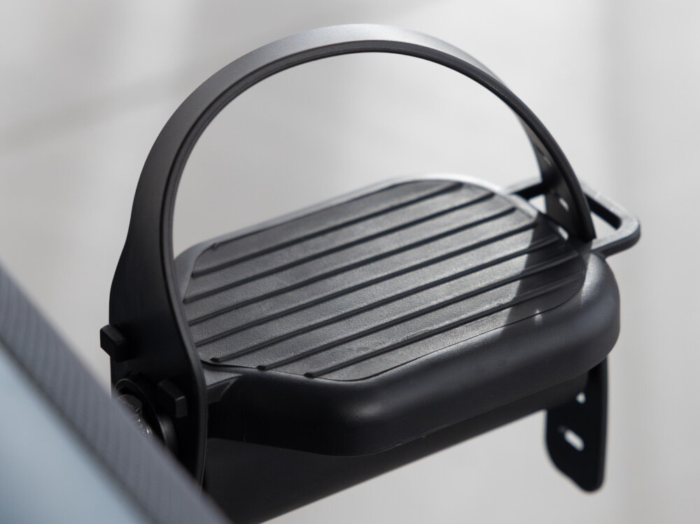 Rower magnetyczny KETTLER Hoi Ride Szary duze pedaly antyposlizgowe tworzywo regulowane paski odpowiednie trzymanie stopy bezpieczenstwo waga uzytkownika do 110 kg