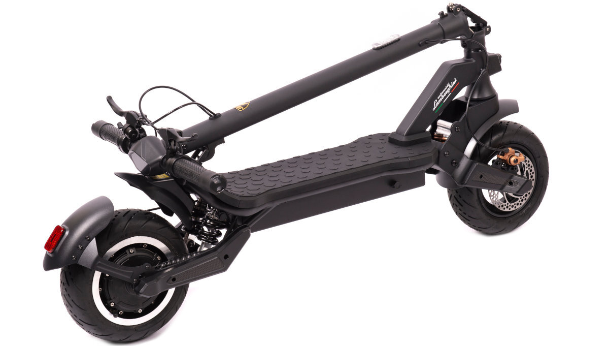 Lamborghini AL EXT konstrukcja i skladanie