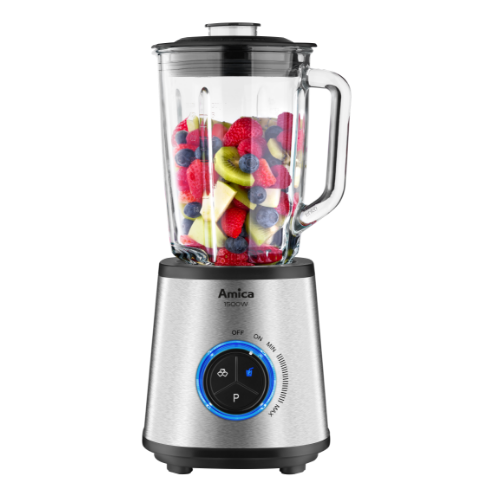 Blender kielichowy z przezroczystym pojemnikiem wypełnionym owocami, z widocznym logo \'Amica 1500W\' na srebrnej podstawie z czarnym panelem sterowania.