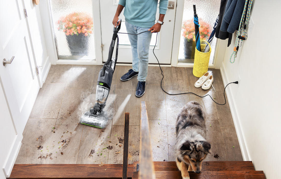 Odkurzacz BISSELL CrossWave HydroSteam Pet Pro 3528N Wygoda użytkowania Ergonomiczna konstrukcja długi przewód zasilający intuicyjne sterowanie komfortowe sprzątanie