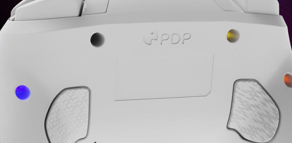 Kontroler PDP Afterglow Wave Nintendo Switch/Nintendo Switch Oled Biały prezentacja kontrolera od tyłu zbliżenie na dwa tylne przyciski programowalne szybkie przypisanie funkcji reaguj szybciej