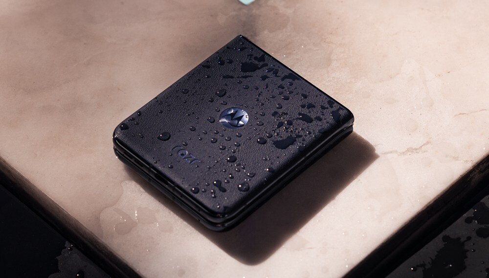 Smartfon MOTOROLA Razr 50 Ultra  czytnik 