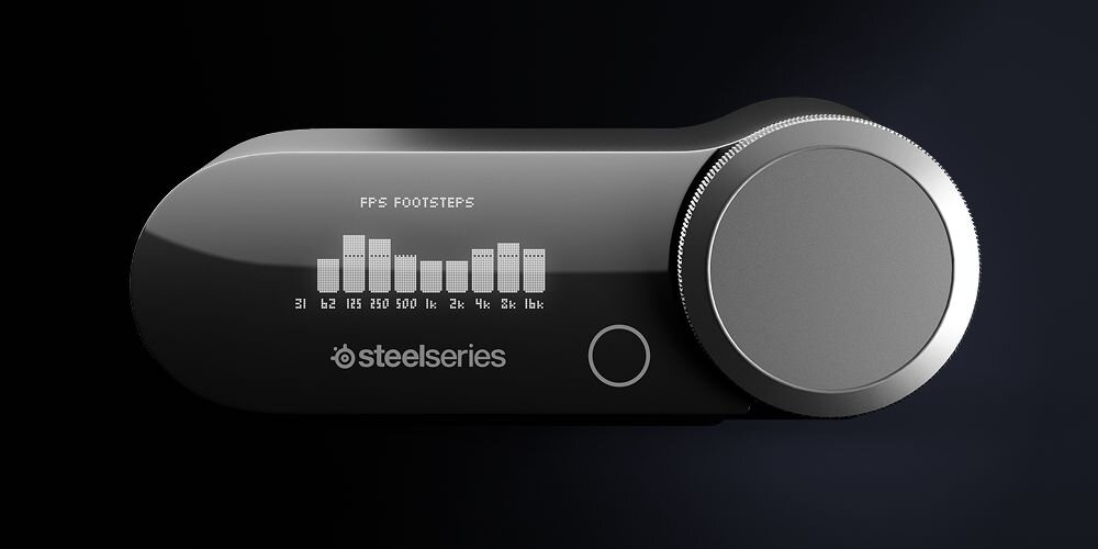 STEELSERIES Arctis Nova Pro Omni słuchawki gamingowe regulacja głośności miks audio korektor EQ, przetwornik na ciemnym tle