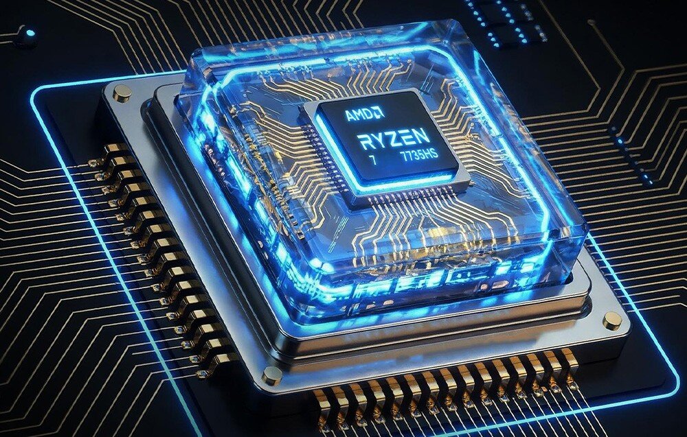 Komputer GMKTEC K16 Zbliżenie na procesor AMD Ryzen 7 7735HS umieszczony na płycie głównej pod podświetloną, przezroczystą obudową