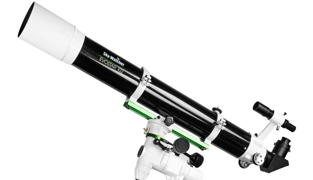 Teleskop Sky-Watcher BK1021EQ3-2 z boku   